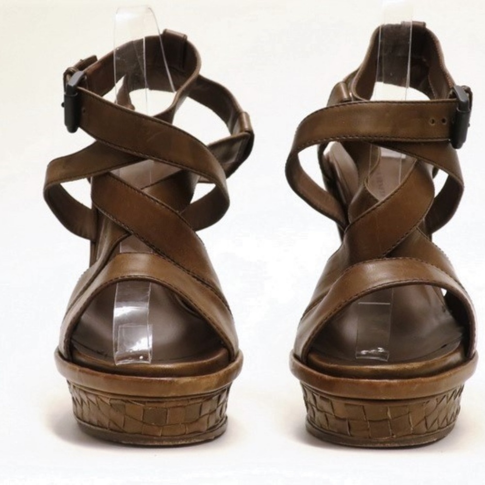 Bottega Veneta Intrecciato Wedge Sandal - Picture 4 of 8